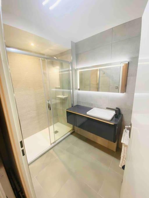 Luxueux T3 Piscine Et Vue Somptueuse Apartment Sete Exterior photo